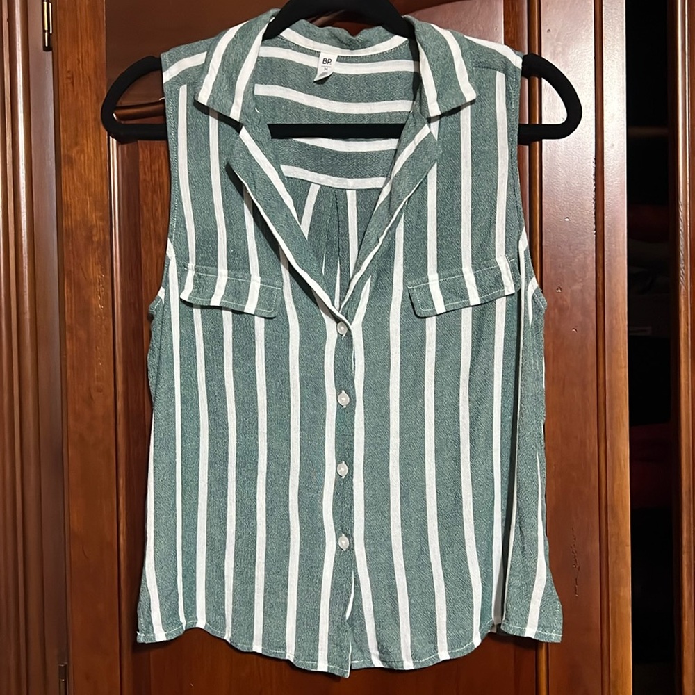 BP NORDSTROM 100% viscose striped button down top Size M